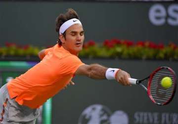 federer djokovic nadal murray reach qfs at indian wells