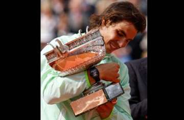 wins for nadal djokovic and cilic at queen s