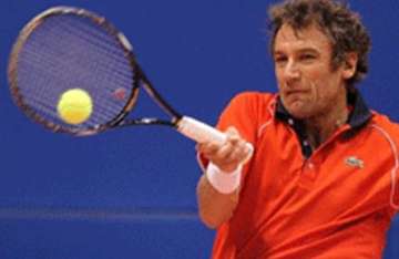 ivan lendl loses to mats wilander in comeback