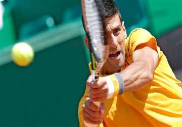 djokovic eases into 3rd round at monte carlo masters
