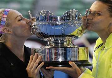 australian open 2015 mattek sands safarova win doubles title
