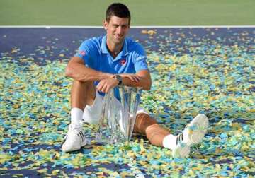 djokovic beats federer in 3 sets to win indian wells title