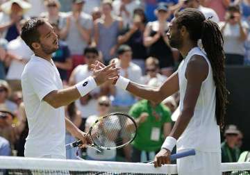 wimbledon 2015 dustin brown crashes out 2 days after beating rafael nadal