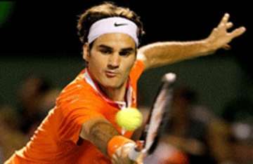 federer through in opening round murray crashes out