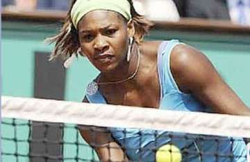 serena williams crashes out of french open