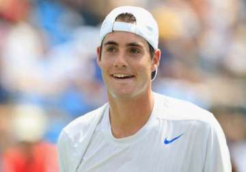 isner loses in the first round in mexican open