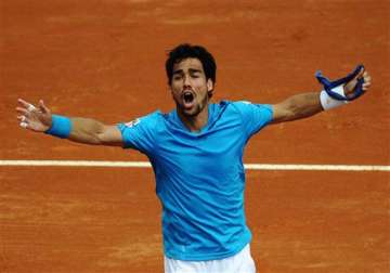 italy levels tie against britain in davis cup