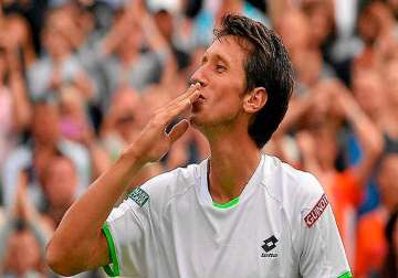 kremlin cup stakhovsky cornet advance to 2nd round