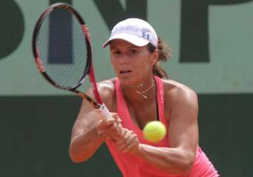 lepchenko posts straight set win over scheepers