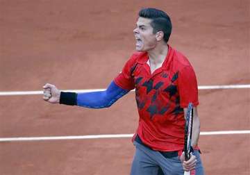 milos raonic reaches 4th round at french open