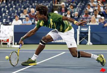 monfils moves on at us open