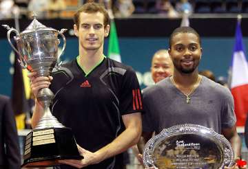 murray beats young in thailand open final
