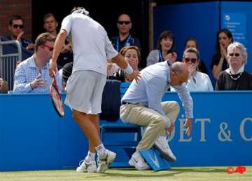 nalbandian disqualified after injuring line judge