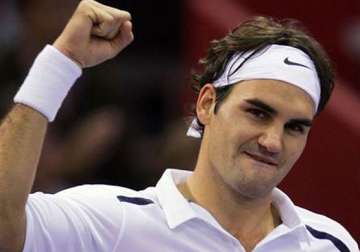 on song federer targets record in london