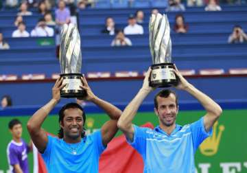 paes stepanek win shanghai masters doubles title