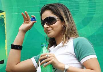 sania says won t cut down on number of events