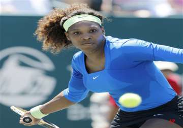 serena routs stosur reaches family circle final