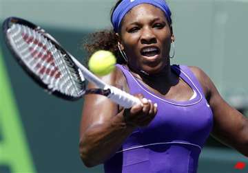serena williams wins opening match at key biscayne