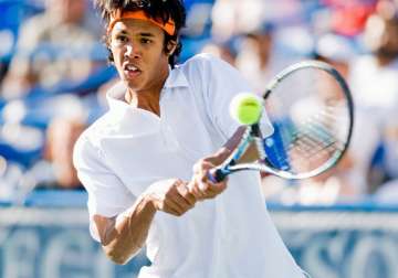 somdev advances to 2nd round of australian open qualifiers