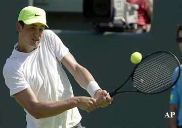 tomic back in australian davis cup team