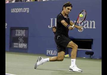 us open with mj on his side federer wins opener