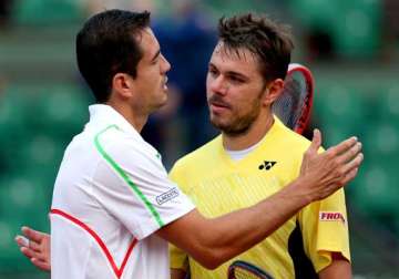 wawrinka crashes out of french open