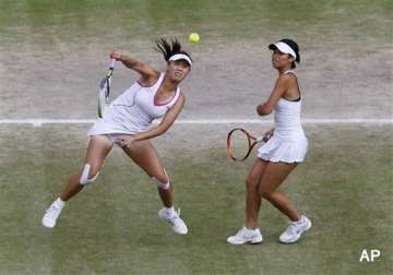 wimbledon hsieh and peng win women s doubles title