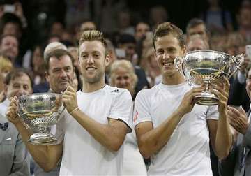 wimbledon sock pospisil beat bryan brothers in doubles final