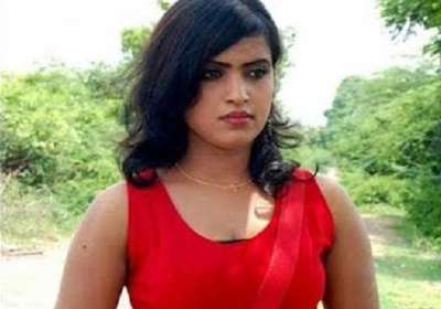 Tamilsexwomen - Tamil actress Shruthi Chandralekha kills husband who forced her to act in  porn films! (view pics) | Bollywood News â€“ India TV