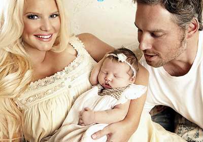 Jessica Simpson sold baby pictures for $100,000? – India TV