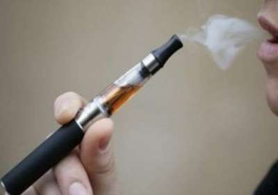 E Cigarette Flavourings Can affect functioning of lungs Research