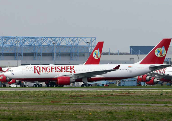 cbec freezes kingfisher s bank account