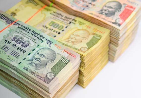 Rupee depreciated by 9 paise against dollar in early trade | India News ...