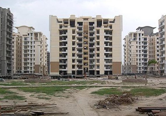the difference between real estate investment and