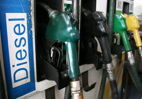 Diesel Price May Be Cut For 1st Time In 7 Years Petrol By Re 1 Per Litre India News India Tv