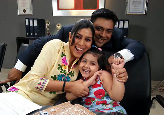 Bade Ache Lagte Hain's Pihu quits the show, gets replaced (see pics