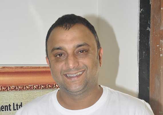 bollywood producer samir karnik arrested for service tax