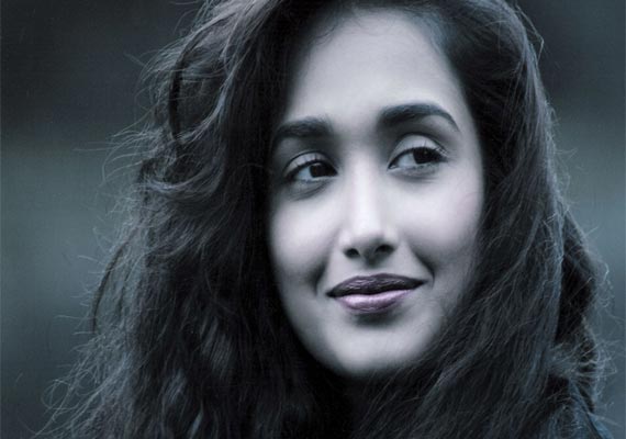 Latest updates about Jiah Khan's suicide, police questioning boyfriend