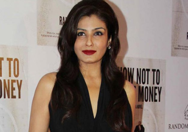 raveena tandon defeats shilpa shetty and madhuri dixit to