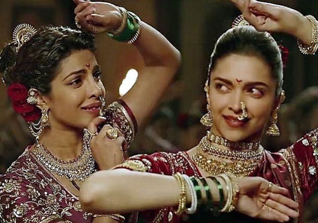 This is what Priyanka Chopra has to say about Deepika Padukone's