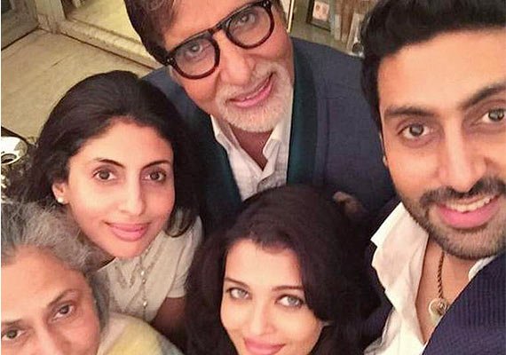 Abhishek Bachchan Takes Family Selfie On Big B's B'day | Bollywood News ...