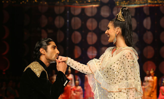 pratiek amyra promote issaq at indian bridal fashion week