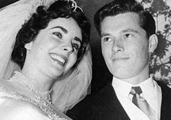 Elizabeth Taylor S Wedding Gown To Be Auctioned Hollywood News