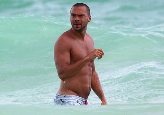jesse williams to become father.