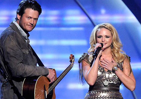 Miranda Lambert Pays Tribute To Sheltons Late Brother Hollywood News India Tv 