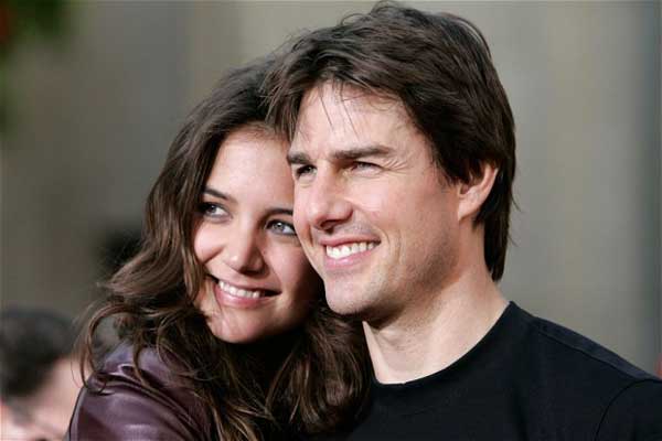 tom cruise is he single