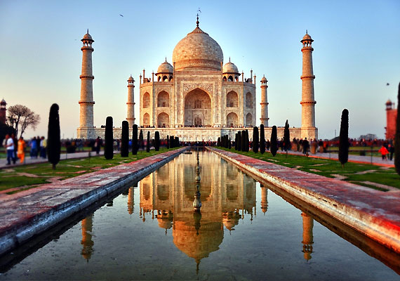 Taj Mahal: Mud-pack treatment for the iconic monument (view inside pics ...