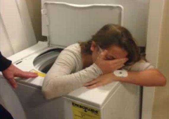 Hilarious Girl Stuck In Washing Machine While Playing Hide And Seek 
