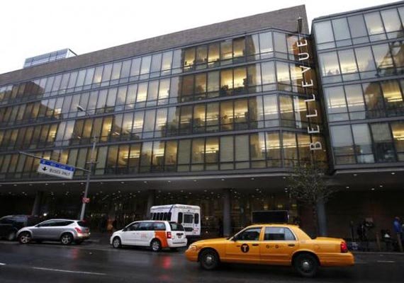 new york doctor who treated patients in africa tests