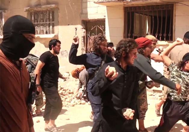 isis targets gays with brutal public killings